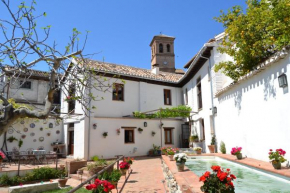 Carmen de Ramilla, espectacular jardín con piscina